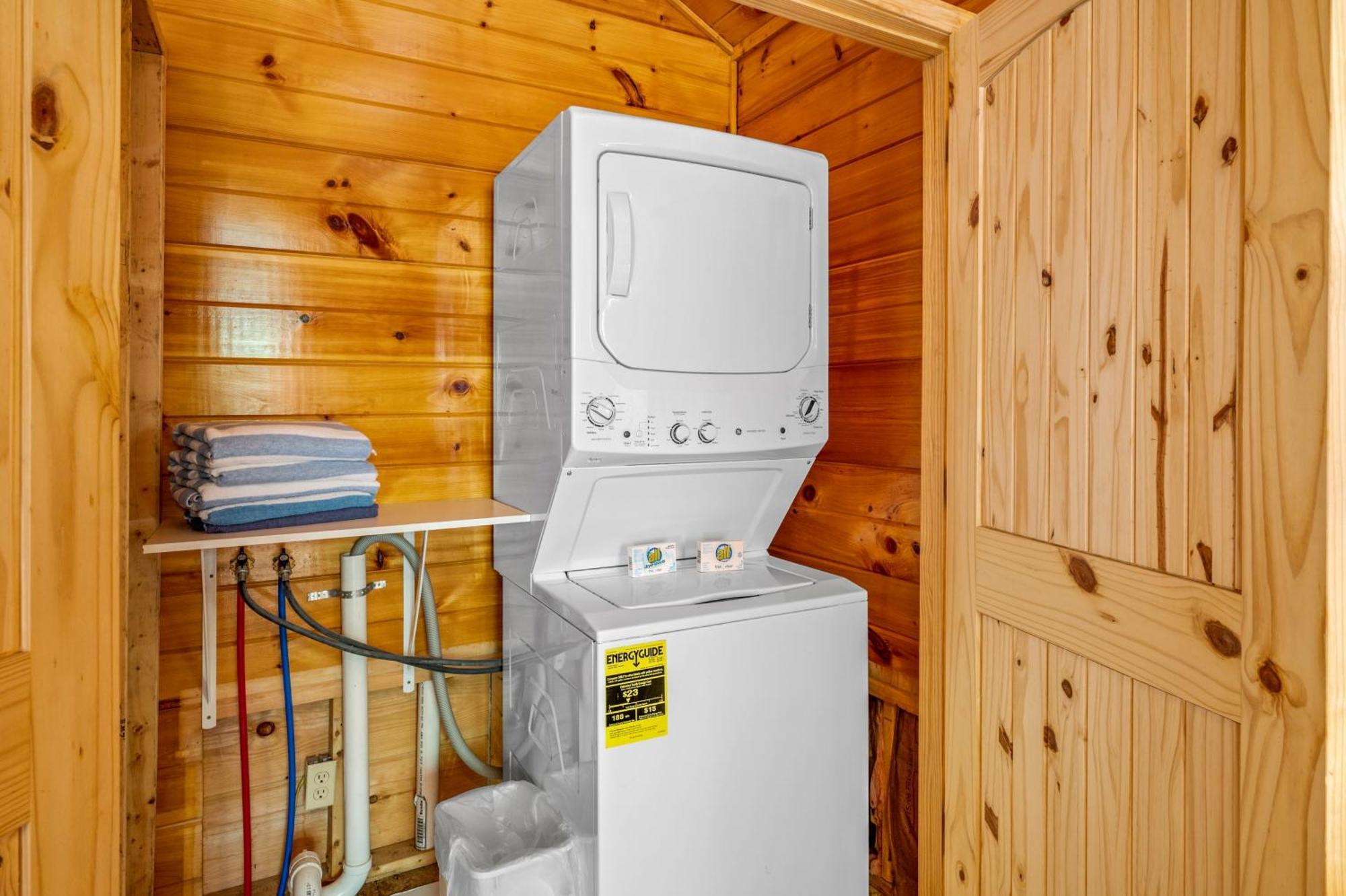Permanent Vacation-Private Honeymoon Cabin With Hot Tub Севьервилл Экстерьер фото